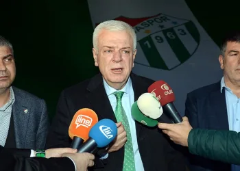 Bursaspor eski Başkanı Ali Ay: 1 lira dahi almadım