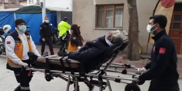 Bursa’da köpeğe çarparak devrilen motosikletin sürücüsü yaralandı