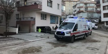 Apartman garajında 3 gencin cesedi bulundu