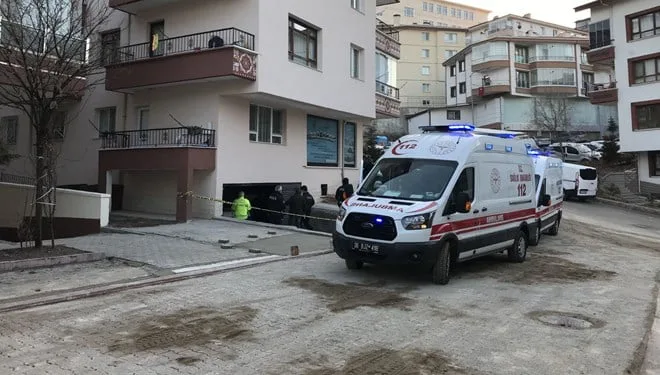 Apartman garajında 3 gencin cesedi bulundu