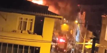 Bursa’da çatıda çıkan yangın paniğe neden oldu