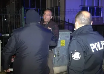 Sigara içip yangını izledi, ceza yedi