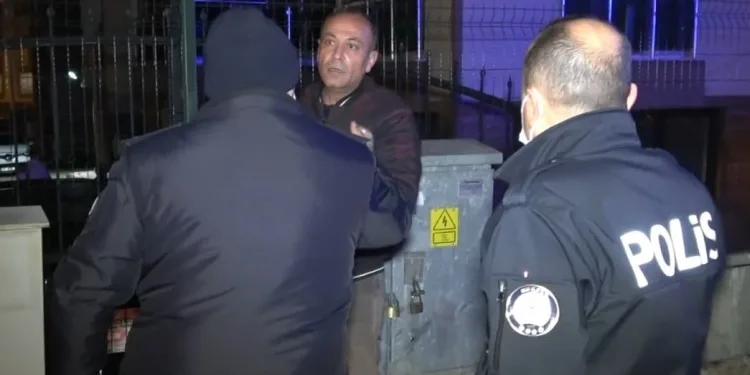 Sigara içip yangını izledi, ceza yedi