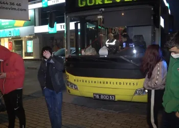 Kısıtlamada yakalandılar, uyuşturucu satmaya çıktık dediler