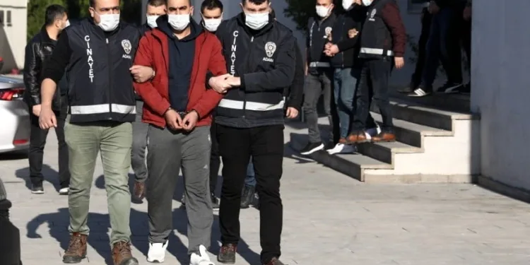 Dul erkek tartışması kanlı bitti