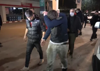Eşinin ihbarıyla yakalandı üzerinden uyuşturucu çıktı