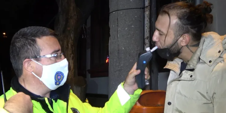 Bursa’da polise yakalanınca suçu arkadaşına attı