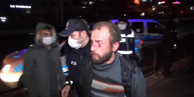 Bursa’da kontrol noktasındaki polise bıçakla saldırdı