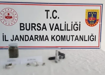 Bursa’da jandarma uyuşturucuya geçit vermiyor