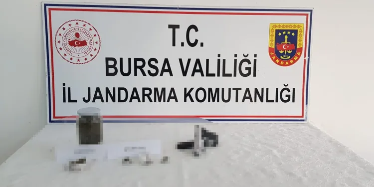Bursa’da jandarma uyuşturucuya geçit vermiyor