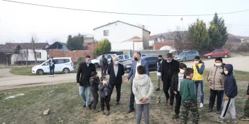 Başkan Taban saha isteyen çocuklarla buluştu