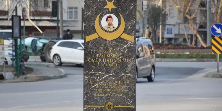Gemlik’teki şehit anıtları yenileniyor