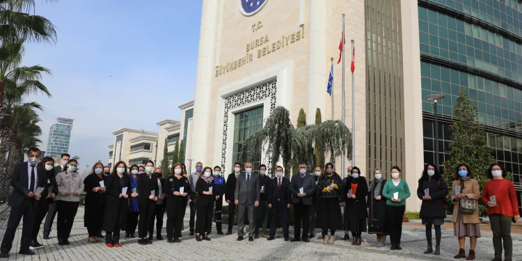 Gönüllü iç denetçilere plaket