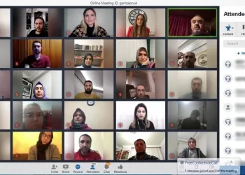 Üniversite adaylarına online moral