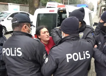 Bursa’da o kadın yine ortalığı karıştırdı