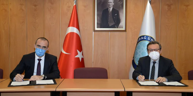 Üniversite-sanayi iş birliğine destek