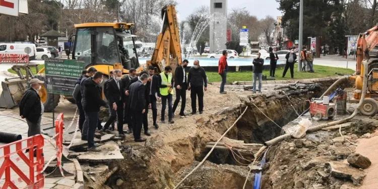 Bursa protokolü İnegöl’deki projeleri inceledi
