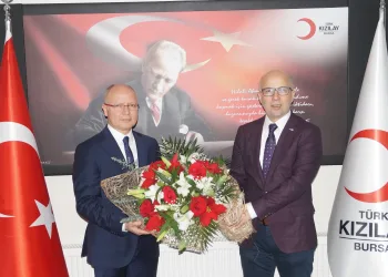 Bursa Kızılay’da devir teslim töreni