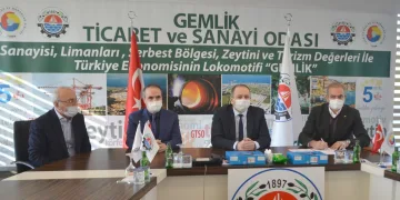 Gemlik Ticaret Odasından öğrencilere tablet