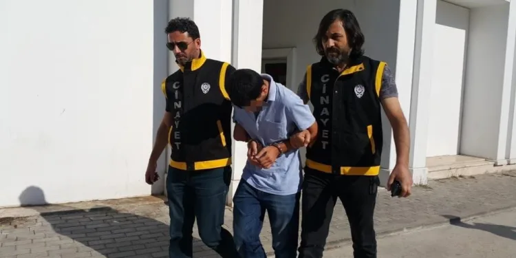 Dişini çeken doktoru bıçakladı! Tahliye edildi