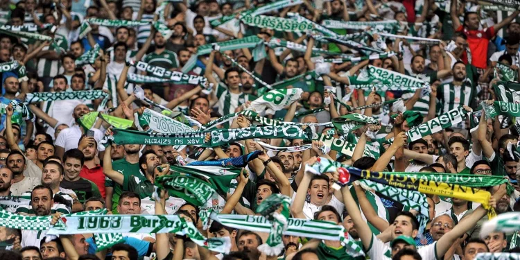 Bursaspor taraftarından birlik mesajı