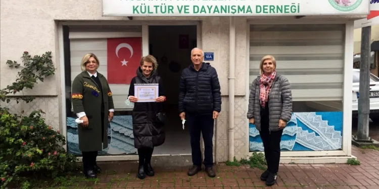 Giritya’dan 25 adet fidan bağışı