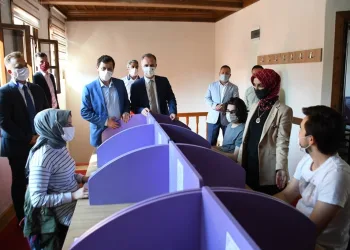 İnegöl’de mesafeli kültür sanat etkinlikleri devam ediyor