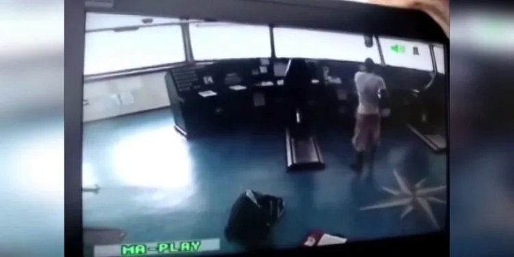 Gemiye saldırı görüntüleri ortaya çıktı