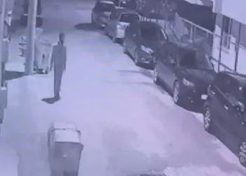 Evde uyuduğu sırada 200 bin liralık altını çalındı
