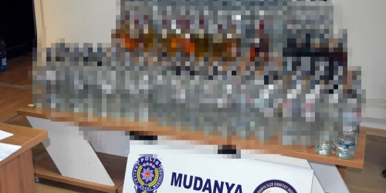 Bursa’da 300 litre sahte içki ele geçirildi