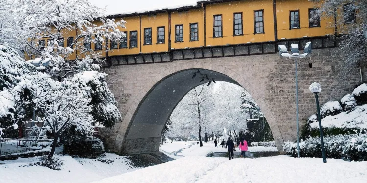 Meteoroloji saat verdi! Bursa’ya kar geri geliyor