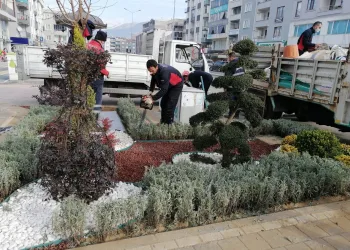 Gürsu caddelerinde peyzaj çalışmaları