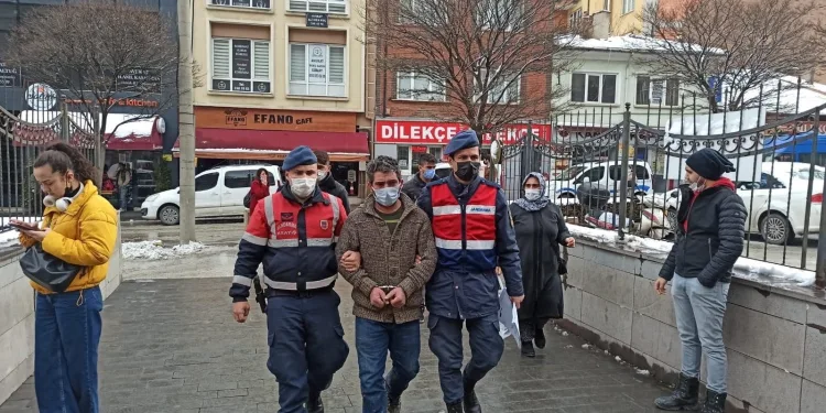 Bursa’da aranan cezaevi firarisi Eskişehir’de yakalandı