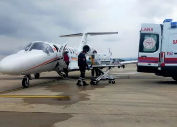 3 günlük bebek uçak ambulansla Bursa’ya sevkedildi