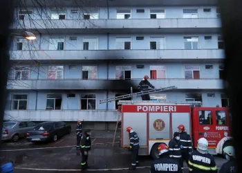 Romanya’da pandemi hastanesinde yangın: 4 ölü