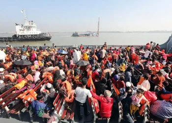 Bangladeş, Arakanlı Müslümanların 3. grubunu adaya gönderdi