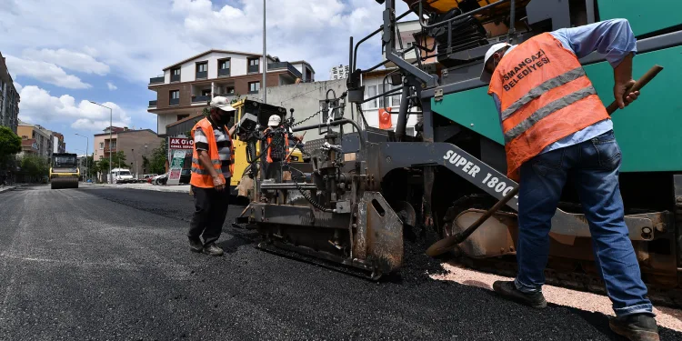 Osmangazi’de 1 yılda 55 bin 700 ton asfalt