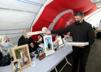 Evlat nöbetindeki ailelere Osmangazi desteği