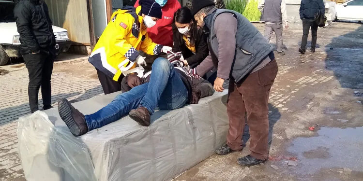 Şansın böylesi! Üzerine 300 kilo düştü, sağlık durumu iyi
