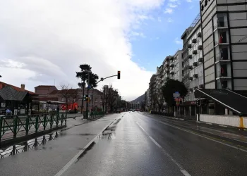 Osmangazi sokakları sessizliğe büründü