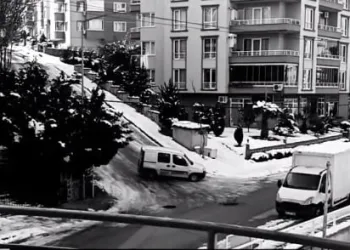 Bursa’da kar gitti çilesi bitmedi