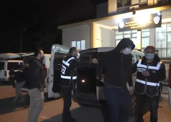 Bursa’da çiğ köftecide sahte içki operasyonu