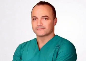 36 yaşındaki doktor virüs kurbanı