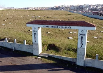 Tarihi Musevi Mezarlığı’nın kapısı 2’nci kez çalındı