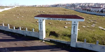 Tarihi Musevi Mezarlığı’nın kapısı 2’nci kez çalındı