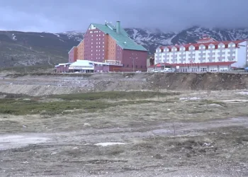 Uludağ’da kışın ortasında kar yok