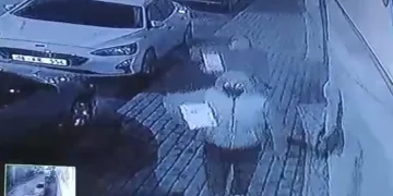 Bursa’da girdikleri iş yerinde ısıtıcı çaldılar