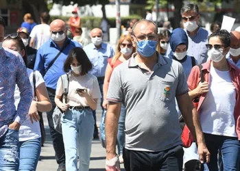 Toplumsal bağışıklık için kaç kişinin aşılanması gerekiyor?