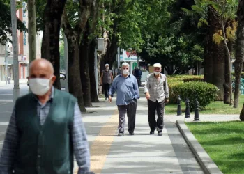 Türkiye’de 13 bin 695 yeni vaka, 197 can kaybı