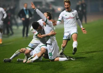 Bursaspor, 18’de 18 gidiyor.TFF 1. Lig’de her maçta gol atıyor